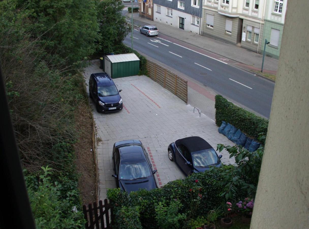 Schoenes Doppelbettzimmer Im Untergeschoss Inkl Parkplatz Nach Verfuegbarkeit Essen Kültér fotó