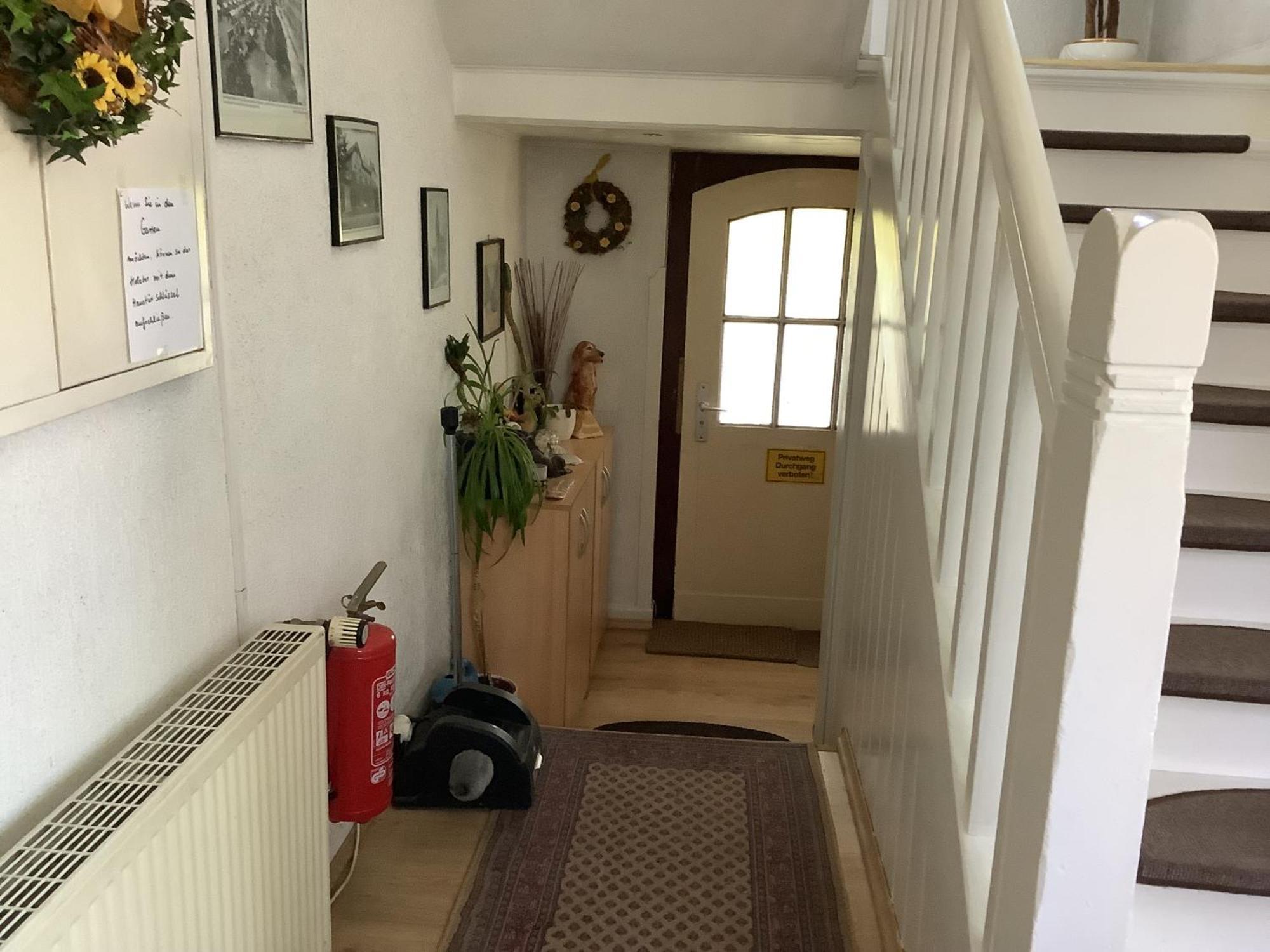 Schoenes Doppelbettzimmer Im Untergeschoss Inkl Parkplatz Nach Verfuegbarkeit Essen Kültér fotó